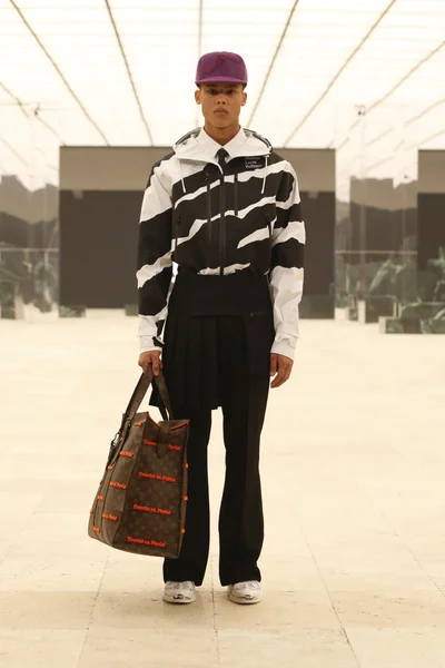 Look 66